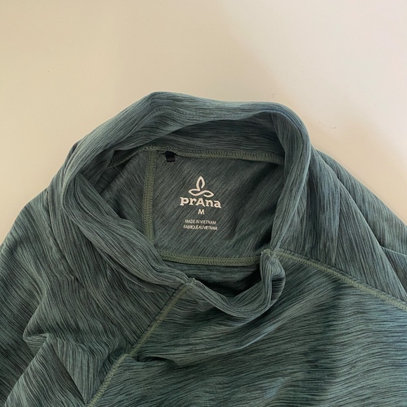 Prana knit short torso top size M - Picture 3 of 3